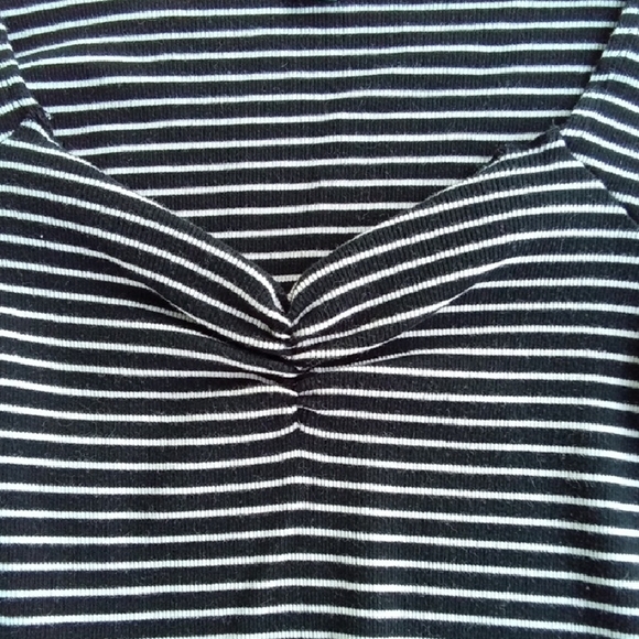 Womans L Wild Fable Black and White Tie Front Crop Blouse - Picture 3 of 4